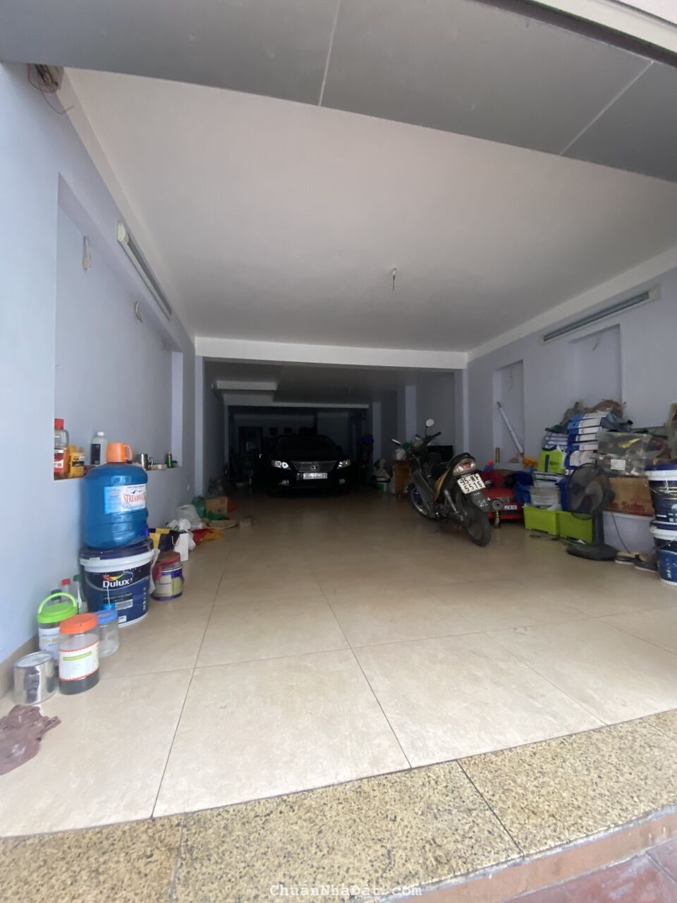 Cho thuê kho chứa hàng tại KĐT Văn Quán, Dt 100m, 5x20m, xe ô tô tải đỗ cửa, an ninh tuyệt đối, 10t