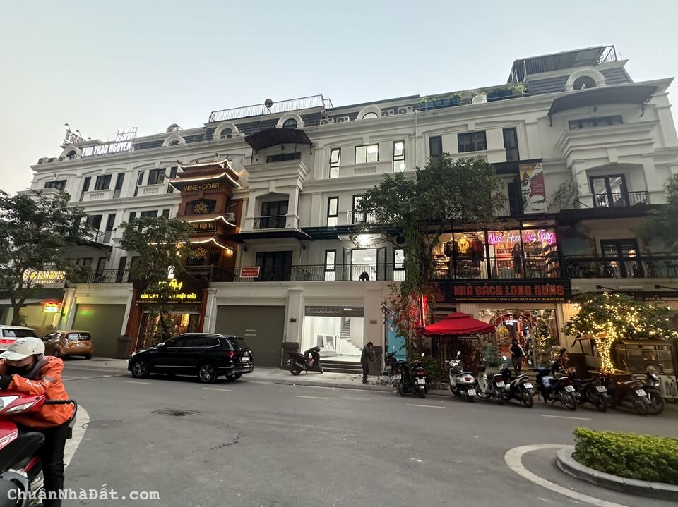 Cho thuê nhà liền kề, đối diện chân đế chung cư, kinh doanh đỉnh cao, Dt 75m2, 5 tầng thông sàn