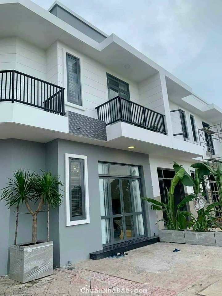 Chỉ 520 triệu 30%! Sở hữu nhà 1 trệt 1 lầu, TT - TX Bến Cát Bình Dương (NHCS hỗ trợ LS 4,8% 25 năm)