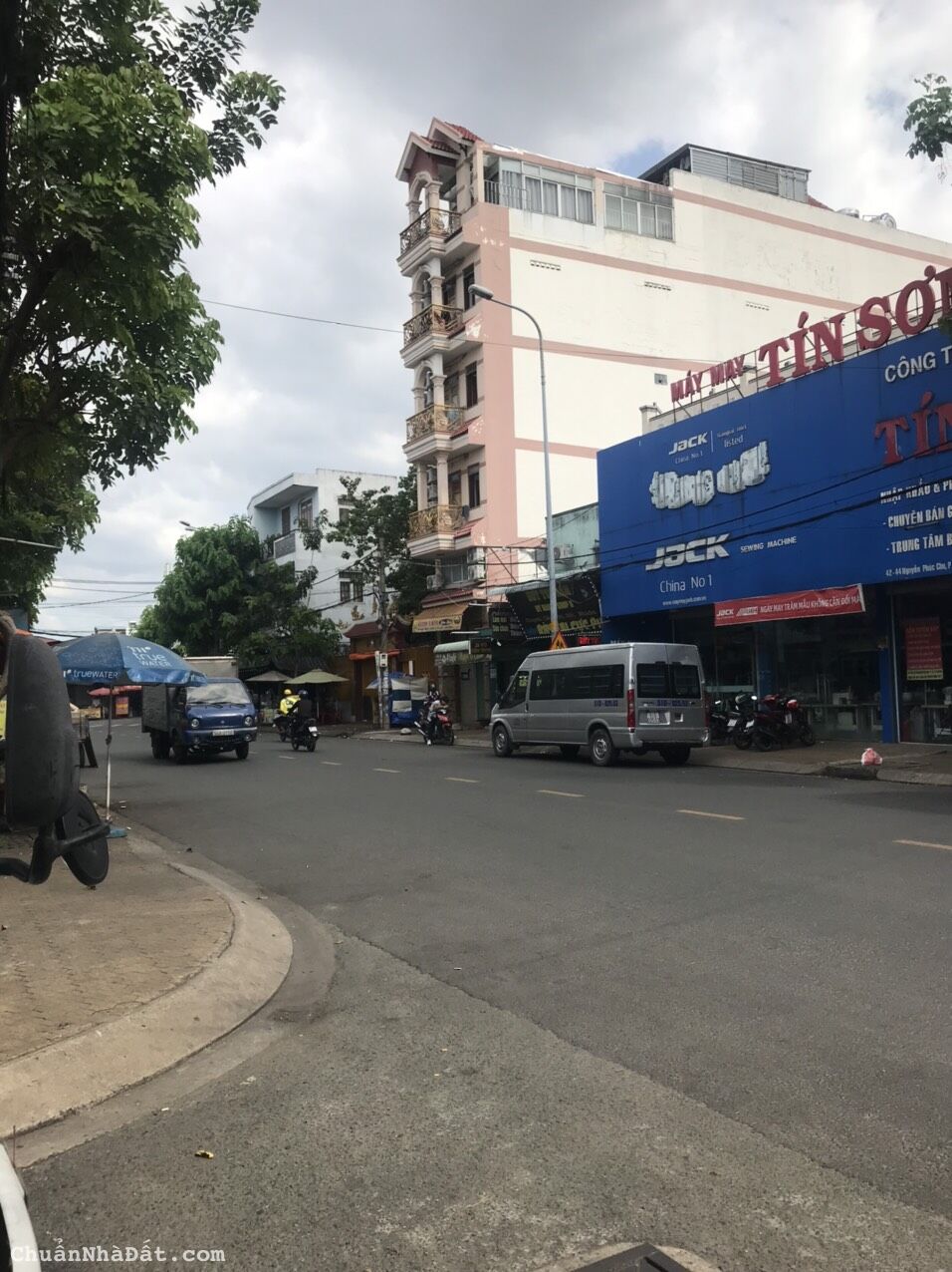 Bán nhà mặt tiền đường Nguyễn Phúc Chu,Tân Bình.DT:100m,giá 12 tỷ