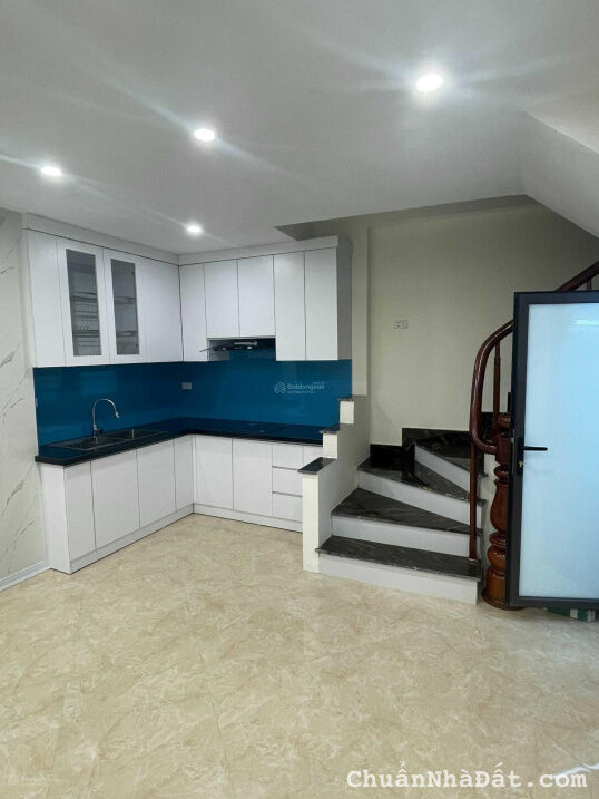 BÁN NHÀ CỰC HIẾM LÊ ĐỨC THỌ NAM TỪ LIÊM 32M2 - 5 TẦNG NGÕ THÔNG TỨ TUNG - NHỈNH 3 TỶ