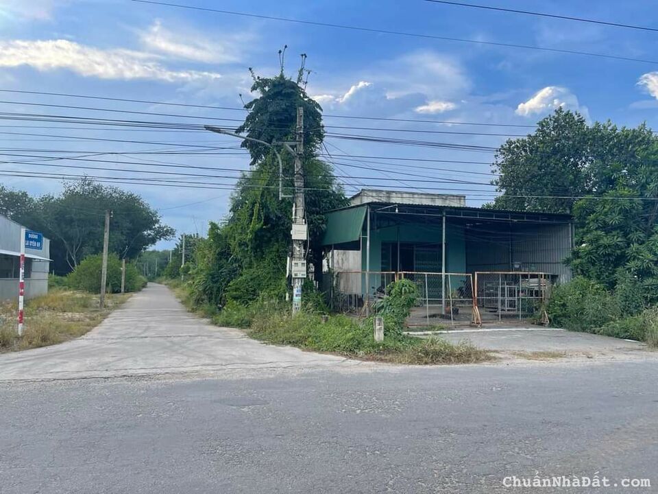 Bán gấp lô đất 728 m2 lai uyên giá giảm 780 triệu bán trong tuần