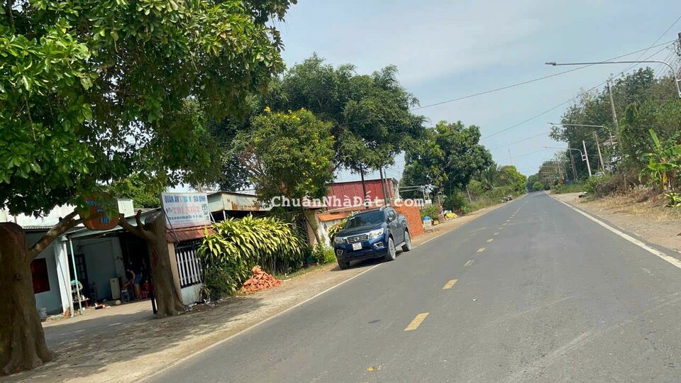 Cắt lỗ bán 756m2 thổ cư SHR 650 triệu (giá 100%) cách chợ 600m ở giữa 3 KCN dân đông