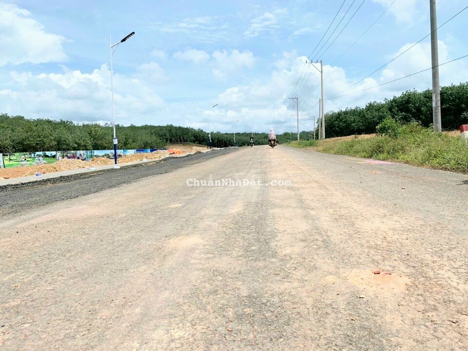 Hơn 230m2 kế bên khu công nghiệp bán lỗ 430 triệu