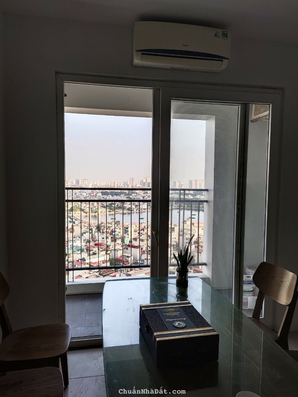 Cho thuê căn hộ chung cư 283 Khương Trung 90 m 3 ngủ , Giá 13 triệu . Cho thuê căn hộ chung cư 283 Khương Trung 90 m 3 ngủ , Giá 13 triệu .