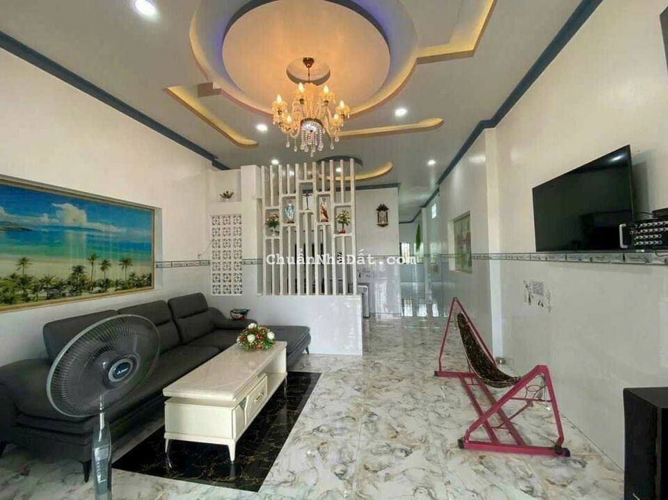 Bán nhà còn mới tinh Khu Đền thờ Phạm Hùng Vĩnh Long