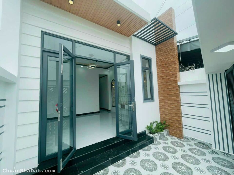 Bán nhà mới xây khu Đền thờ Phạm Hùng Vĩnh Long 