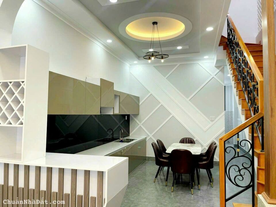 Bán nhà mới xây Khu Biệt thự Ngọc Vân Phường 3 TP Vĩnh Long 