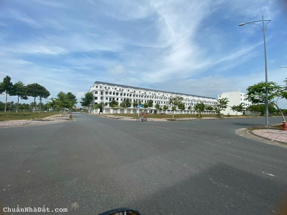 Bán đất Khu Hành chính tỉnh Vĩnh Long