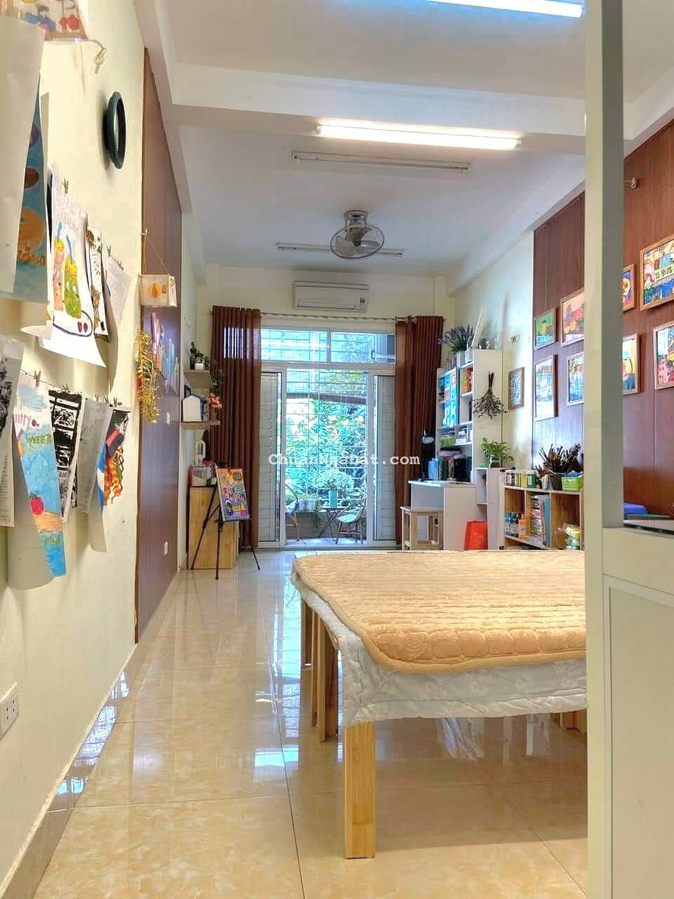 Sốc ngang! Thái Hà, ô tô gần, 30m ra phố, 3 thoáng, Kinh doanh, ở ngay 40m2*5T