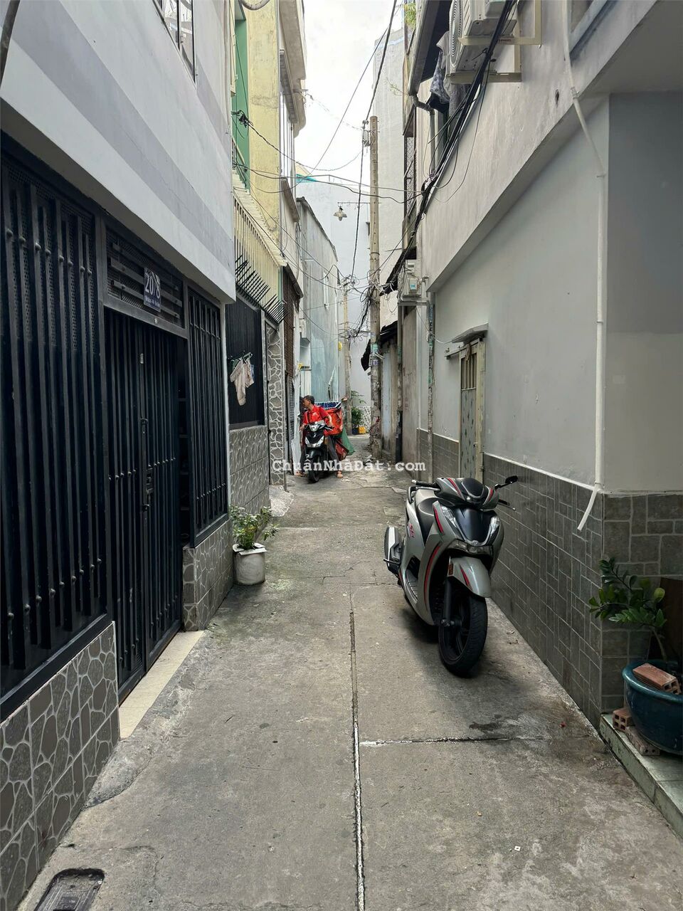 **Bán nhà phường 4 Tân Bình**, Hiệp Nhất, trục CMT8; 6*7; thuê 5%/năm