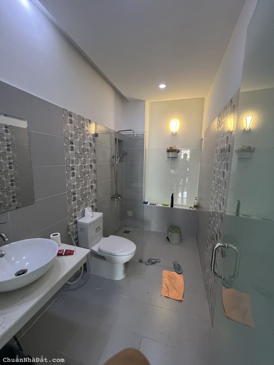 **Bán nhà ** hẻm 489 Huỳnh Văn Bánh, Phường 13, Phú Nhuận - 4 x10