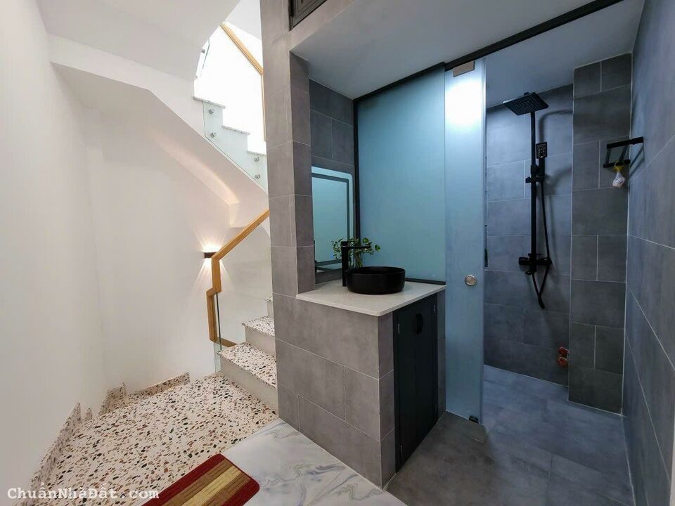 **Bán nhà HXH 462 Huỳnh Văn Bánh** phường 13 Phú Nhuận; 4 x 17, hậu 5m