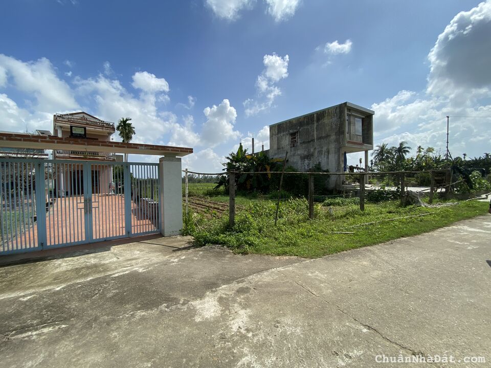 Diện tích 210m2 - giá 530 triệu - Đường rộng 7,75m