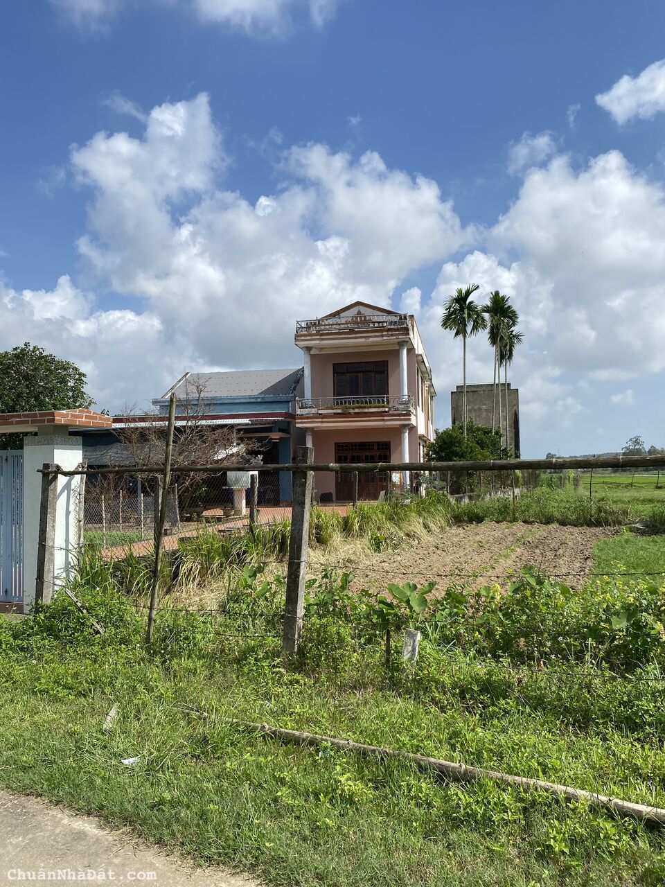 Diện tích 210m2 - giá 530 triệu - Đường rộng 7,75m