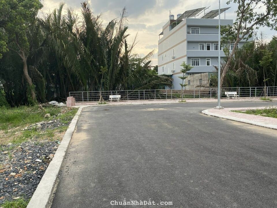 Cần bán gấp lô đất gần Chợ Nông Sản Thủ Đức