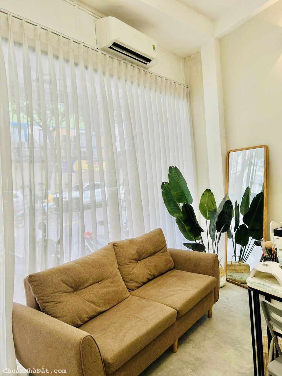 Cho thuê nhà MT 618 Sư Vạn Hạnh, Quận 10 (4,5x12m - 4 tầng) Giá 40 Triệu Cho thuê nhà MT 618 Sư Vạn Hạnh, Quận 10 (4,5x12m - 4 tầng) Giá 40 Triệu