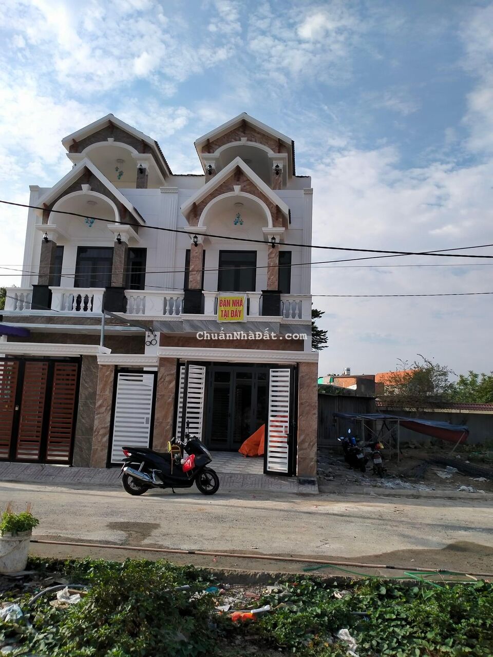 bán nhà 2lầu 1trệt sổ riêng phường Hoá An TP Biên Hoà