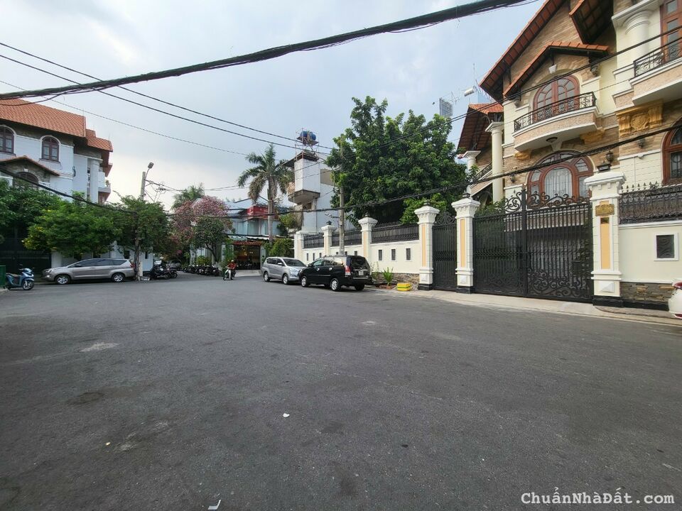 Bán nhà mặt tiền Lý Chiêu Hoàng P10 Quận 6 , vuông vức đẹp (20x75m)