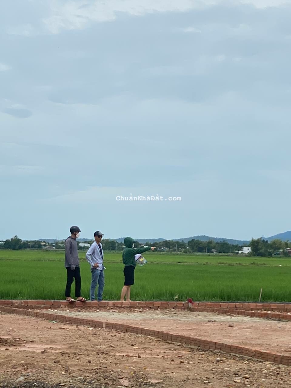 Chính chủ cần bán mảnh vườn hơn 500M2, vuông vắn