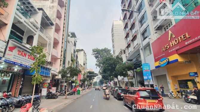 Bán gấp tòa nhà mặt tiền Bùi Thị Xuân khu Bến Thành Q1 - DT: 8.4x22m xây 8 tầng HĐT 250tr/th-105tỷ