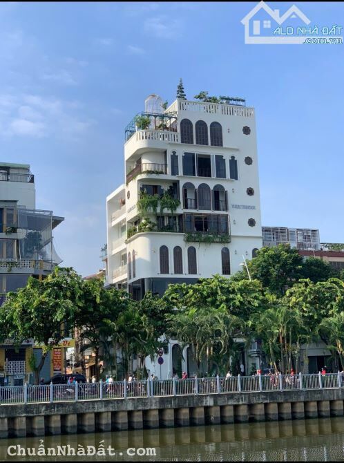 Tòa nhà Góc 2MT view sông cực đẹp Hoàng Sa, Quận 1 - ngang 15m, Hầm 8 Lầu - 3x Tỷ