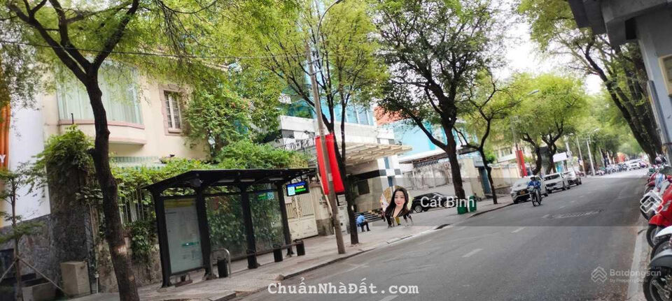 Bán gấp nhà MT Tú Xương, Phường 7, Quận 3 - DT: 10x35m - 2 tầng - HĐT 350 triệu/th