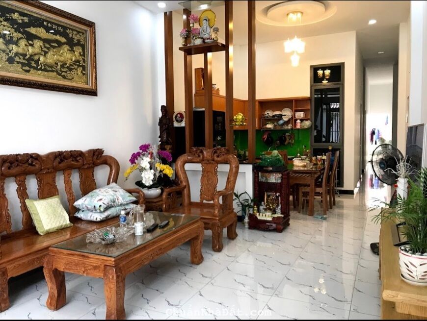 Nhà mặt tiền Trung Mỹ Tây 03, DT 4x26m, SHR