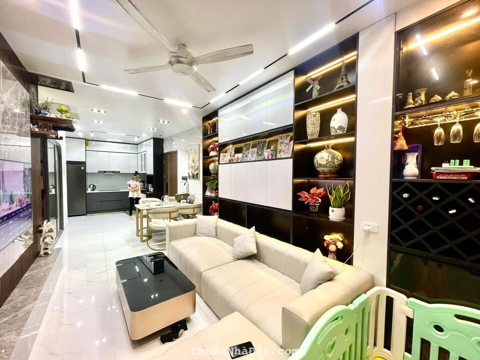 Căn hộ cao cấp Hei Tower - Vị trí đắc địa nhất Thanh Xuân - Tầng cao - View đẹp - Tặng full nội thất cao cấp