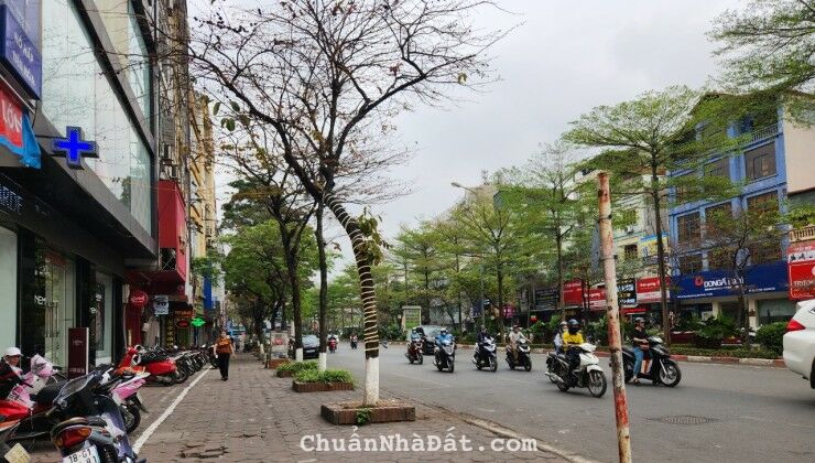 Nhà mặt phố Lạc Long Quân tổng lô góc mặt tiền 6m