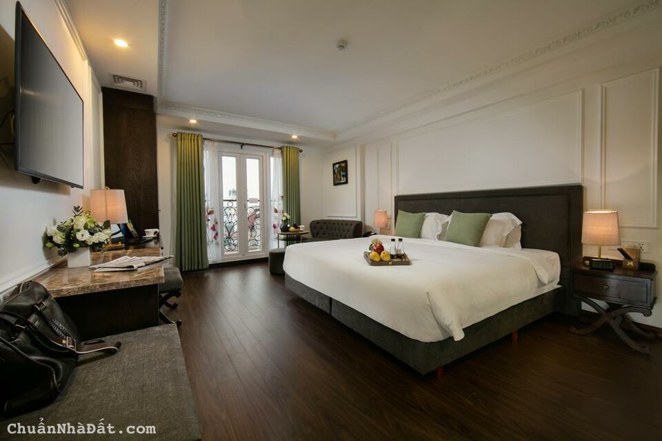 Bán khách sạn phố cổ Hàng Cót - Hoàn Kiếm - 150m - MT 8m- 135ỷ