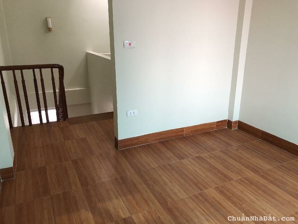 BÁN NHÀ MẶT PHỐ 37M2, 4 TẦNG TẠI ĐƯỜNG LÁNG, GIÁ 4.3 TỶ