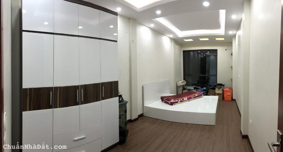 BÁN NHÀ MẶT PHỐ 37M2, 4 TẦNG TẠI ĐƯỜNG LÁNG, GIÁ 4.3 TỶ