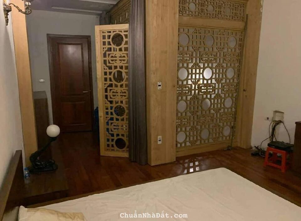  Bán gấp căn ở Nguyễn Xiển siêu đẹp , ngõ ô tô tránh vô tư , 49m2 , giá chỉ 5.1 tỷ 