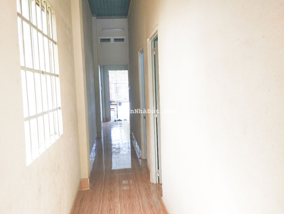 Cho thuê nhà nguyên căn TP. Tây Ninh có sân đậu xe hơi (có máy lạnh) Cho thuê nhà nguyên căn TP. Tây Ninh có sân đậu xe hơi (có máy lạnh)