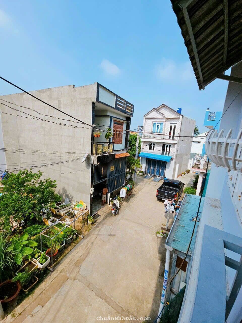 Nhà sổ riêng thổ cư 2 tỷ/1 lầu 1 trệt, đường nhựa 6m 