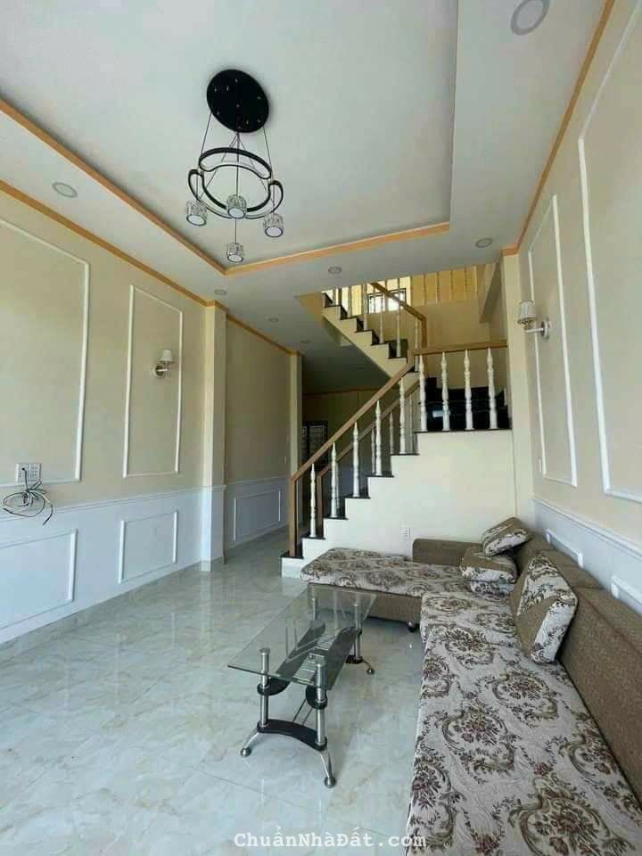 Nhà sr 1 lầu 1 trệt 2.45 tỷ/78m2, đường ô tô 