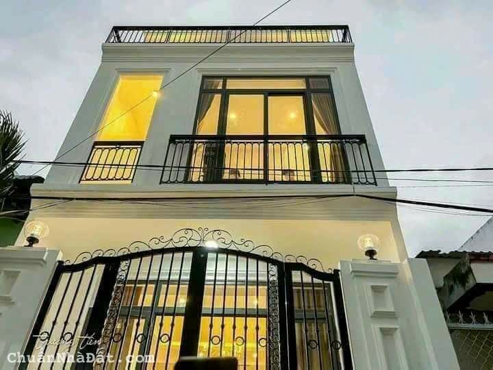 Nhà sr 1 lầu 1 trệt 2.45 tỷ/78m2, đường ô tô 