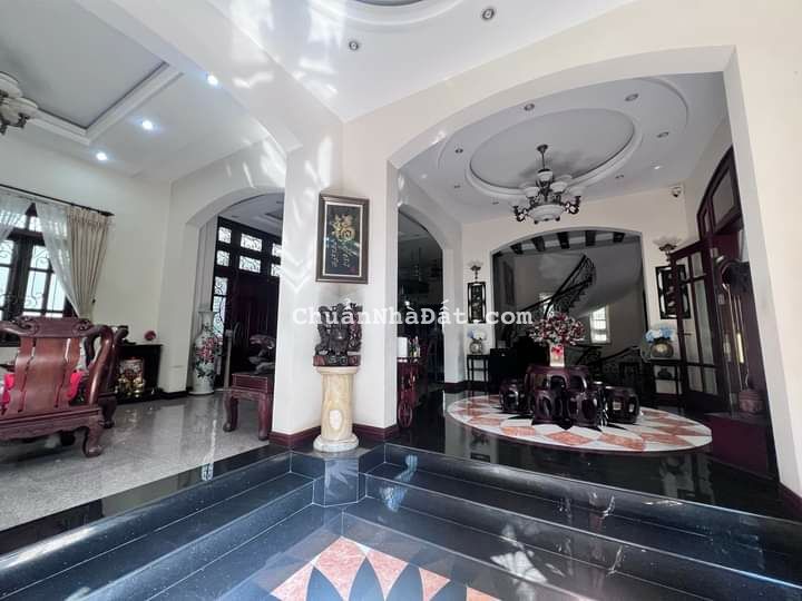 BIỆT THỰ XA HOA Q TÂN BÌNH