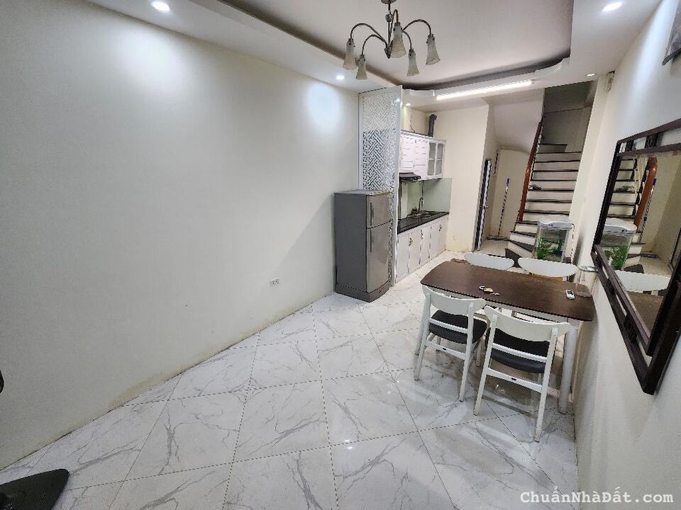 Bán gấp nhà Trịnh Công Sơn, gần Hồ Tây thông Lạc Long Quân 30m2, giá 5.9 tỷ Bán gấp nhà Trịnh Công Sơn, gần Hồ Tây thông Lạc Long Quân 30m2, giá 5.9 tỷ