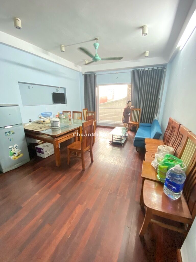 Bán gấp nhà Lạc Long Quân 34m2 gần Hồ Tây, 6 tầng giá 6 tỷ 800 triệu 