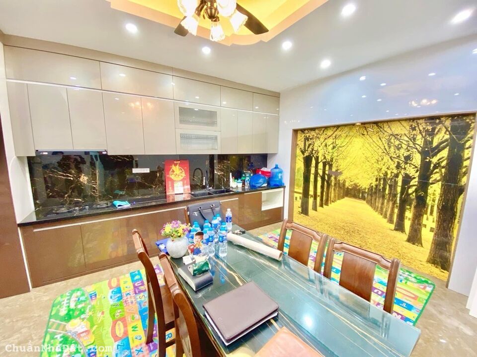 Bán nhà Xuân La 38m2 gần Hồ Tây, Cầu Giấy, Ba Đình, MT rộng giá 6.85 tỷ 