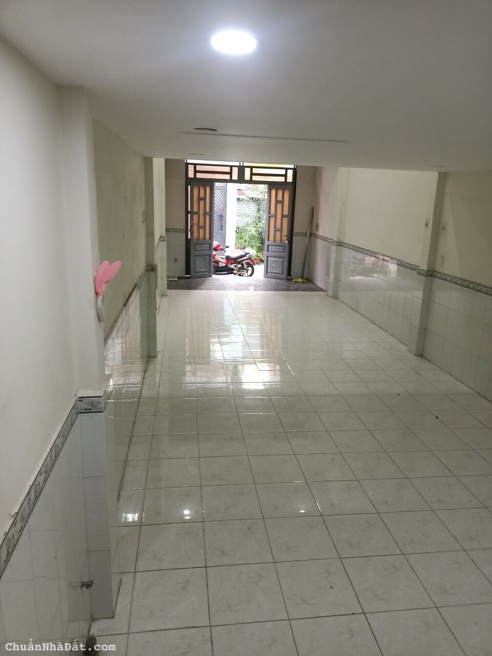 Cho thuê nguyên căn hẻm 1/ đường số 8 gần AEON giá thuê 6tr5, diện tích 4x14, hẻm rộng 6m rộng đẹp Cho thuê nguyên căn hẻm 1/ đường số 8 gần AEON giá thuê 6tr5, diện tích 4x14, hẻm rộng 6m rộng đẹp