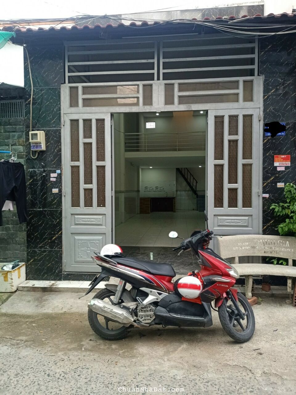 Cho thuê nguyên căn hẻm 1/ đường số 8 gần AEON giá thuê 6tr5, diện tích 4x14, hẻm rộng 6m rộng đẹp Cho thuê nguyên căn hẻm 1/ đường số 8 gần AEON giá thuê 6tr5, diện tích 4x14, hẻm rộng 6m rộng đẹp