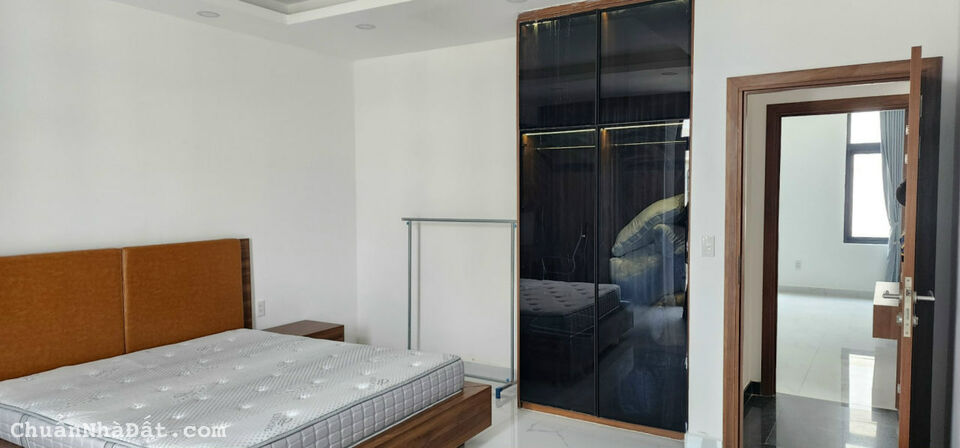 Nhà phố cho thuê có sẵn nội thất diện tích lớn vinhomes grand park-0903257578 Nhà phố cho thuê có sẵn nội thất diện tích lớn vinhomes grand park-0903257578