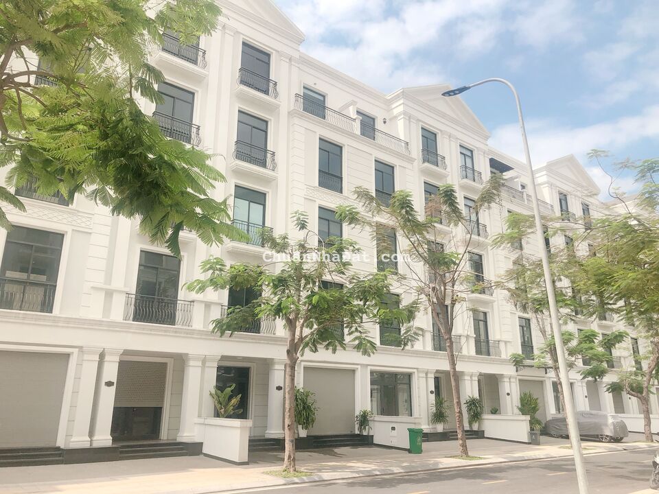 Một cặp nhà phố cho thuê đã đập thông diện tích siêu rộng Một cặp nhà phố cho thuê đã đập thông diện tích siêu rộng