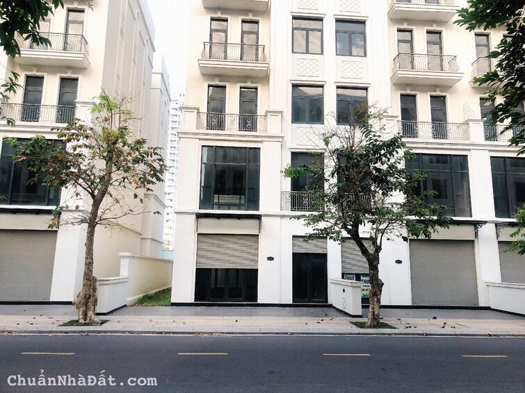 Một cặp nhà phố cho thuê đã đập thông diện tích siêu rộng Một cặp nhà phố cho thuê đã đập thông diện tích siêu rộng