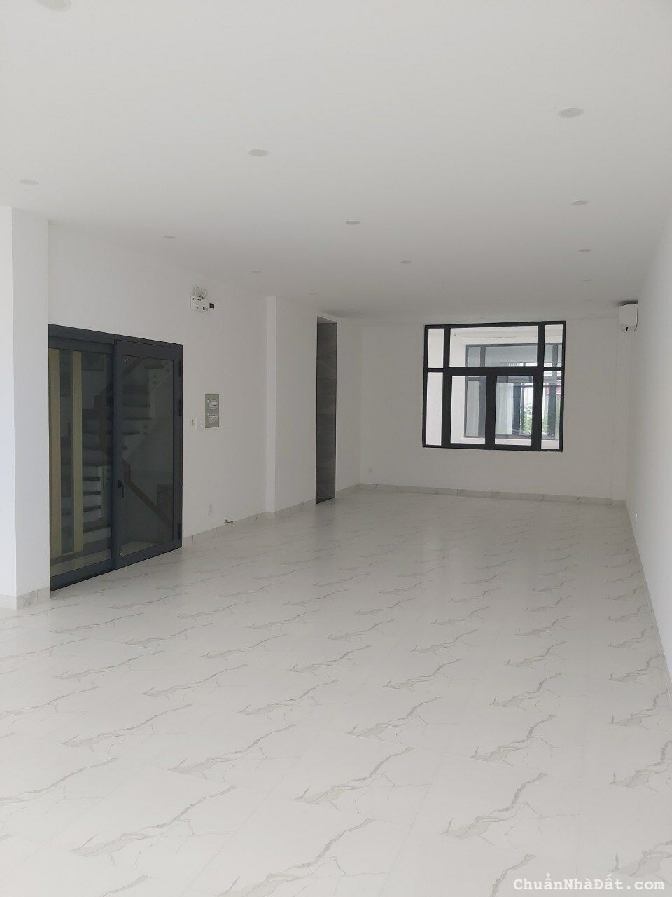 NHÀ PHỐ CHO THUÊ TRỆT + TẦNG 01 DIỆN TÍCH LỚN LỐI ĐI RIÊNG NHÀ PHỐ CHO THUÊ TRỆT + TẦNG 01 DIỆN TÍCH LỚN LỐI ĐI RIÊNG