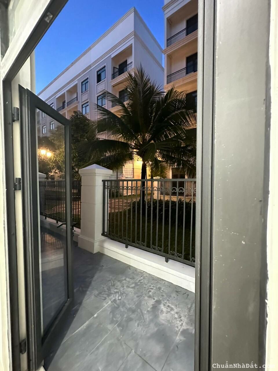 cho thuê nhà phố hoàn thiện trệt 144m2 chỉ 10tr tại vinhomes-0903257578 cho thuê nhà phố hoàn thiện trệt 144m2 chỉ 10tr tại vinhomes-0903257578