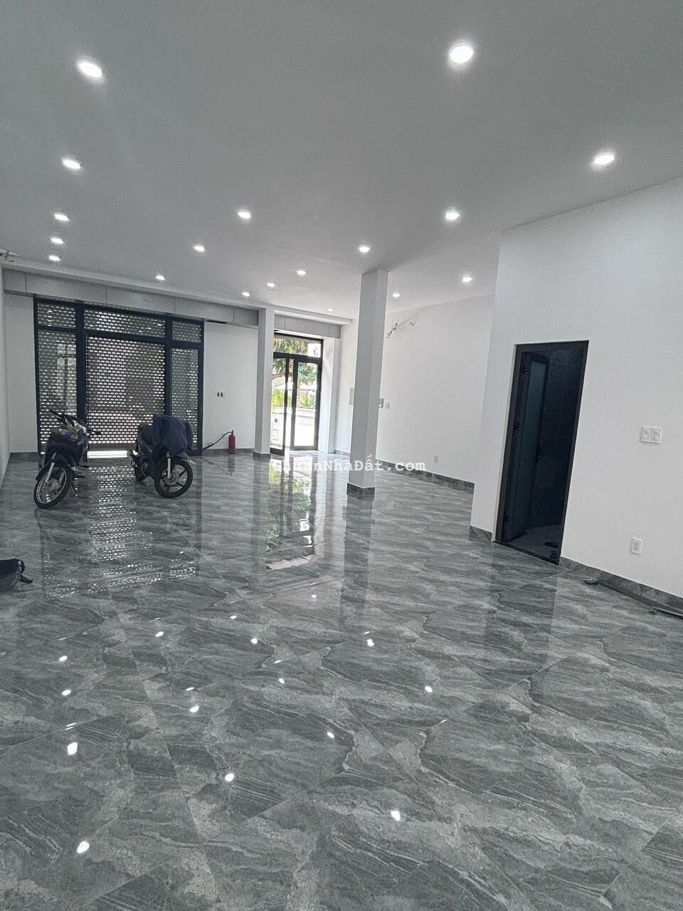 CẬP NHẬT GIỎ HÀNG CHO THUÊ MẶT BẰNG TỐT NHẤT Ở VINHOMES GRAND PARK-0903257578 CẬP NHẬT GIỎ HÀNG CHO THUÊ MẶT BẰNG TỐT NHẤT Ở VINHOMES GRAND PARK-0903257578